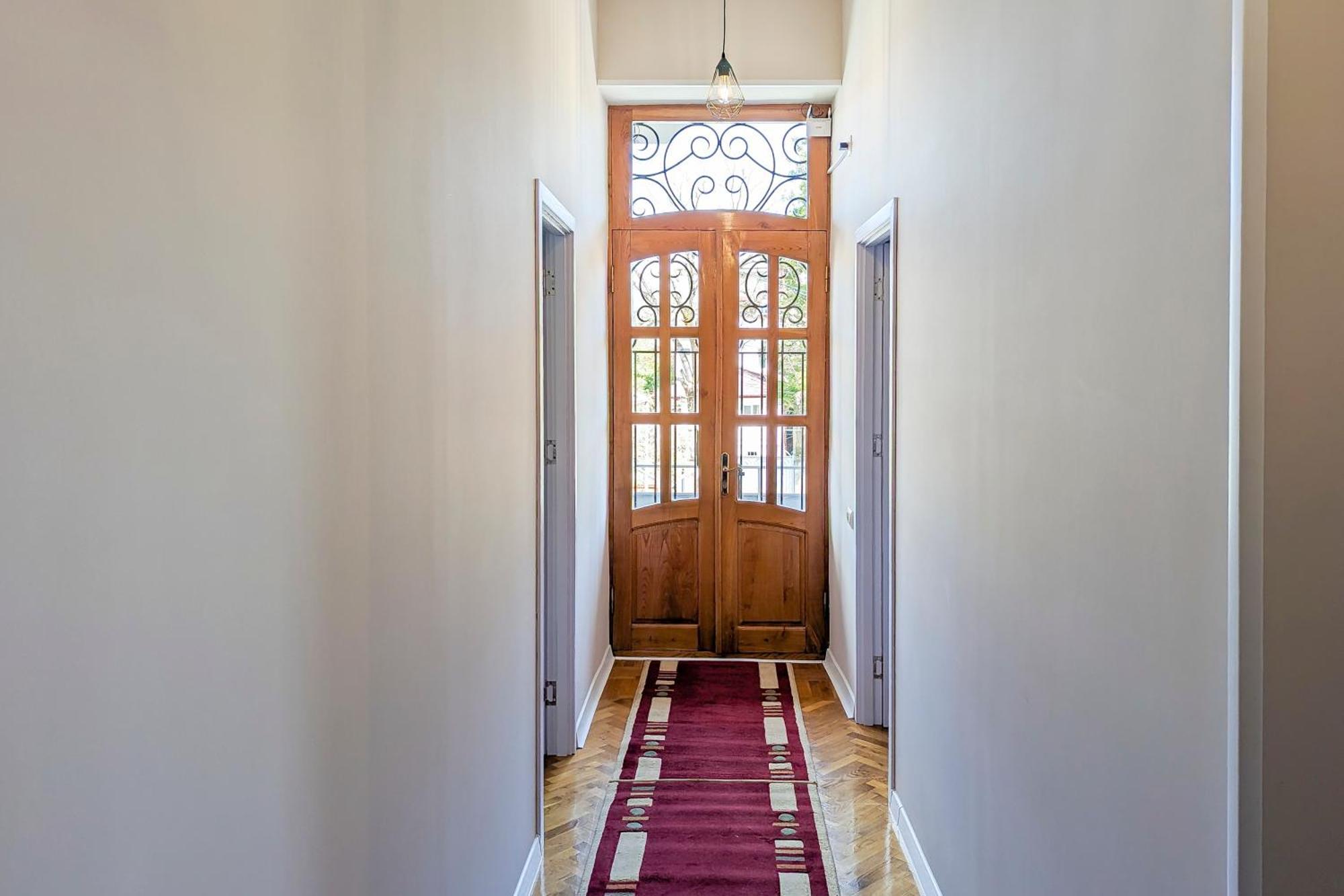 Guest House Sector 30 Кутаиси Экстерьер фото