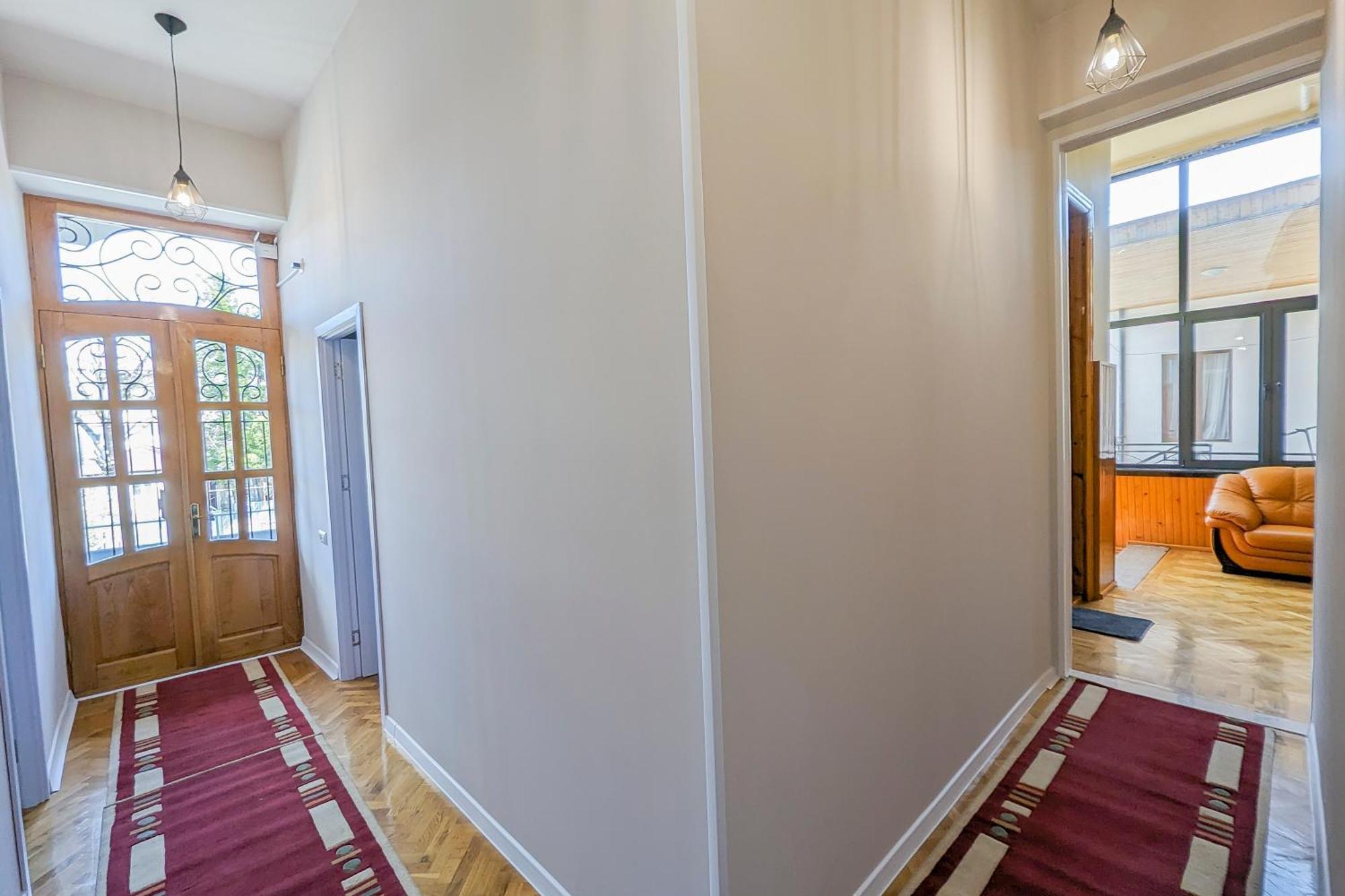Guest House Sector 30 Кутаиси Экстерьер фото