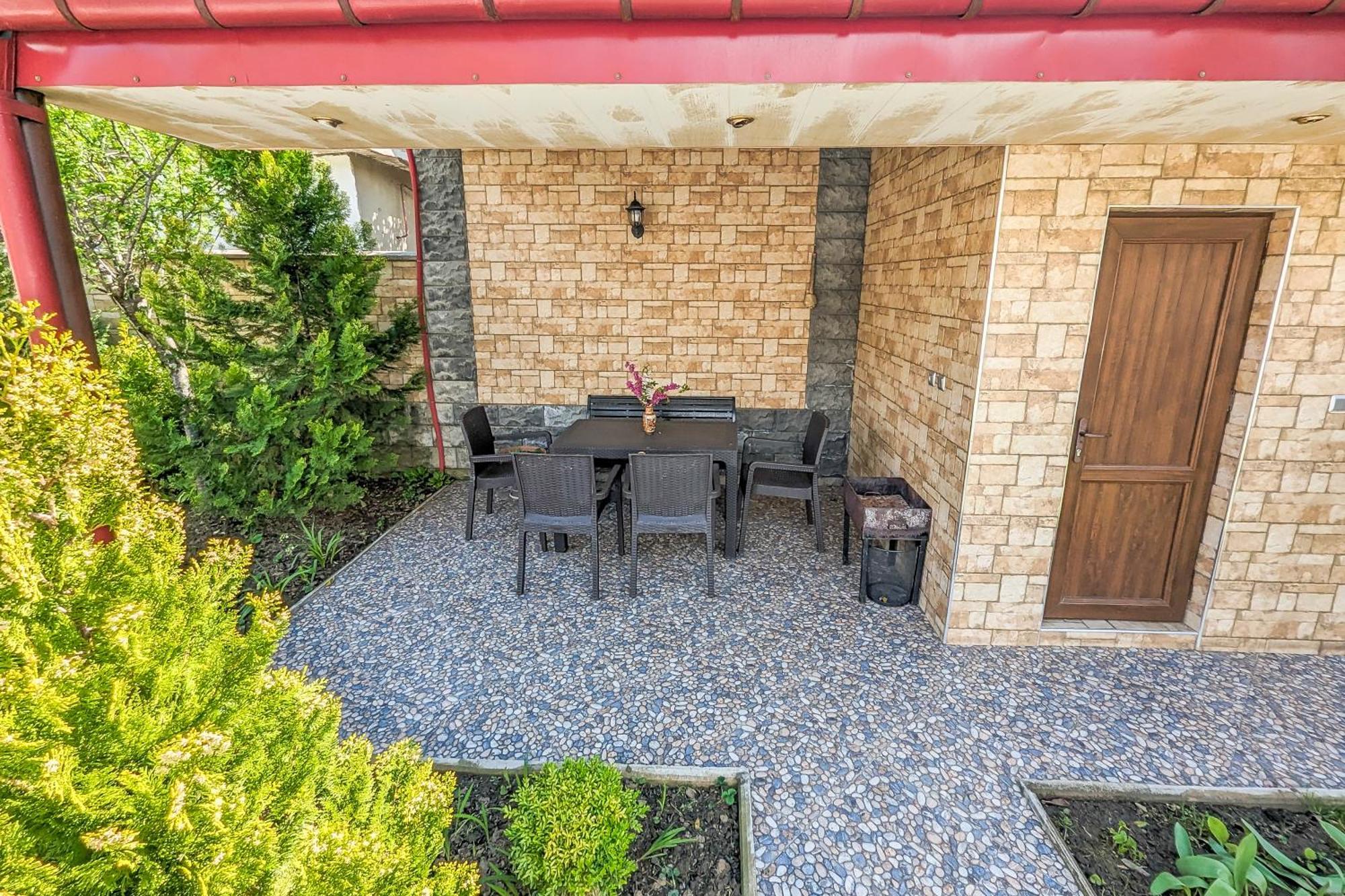 Guest House Sector 30 Кутаиси Экстерьер фото
