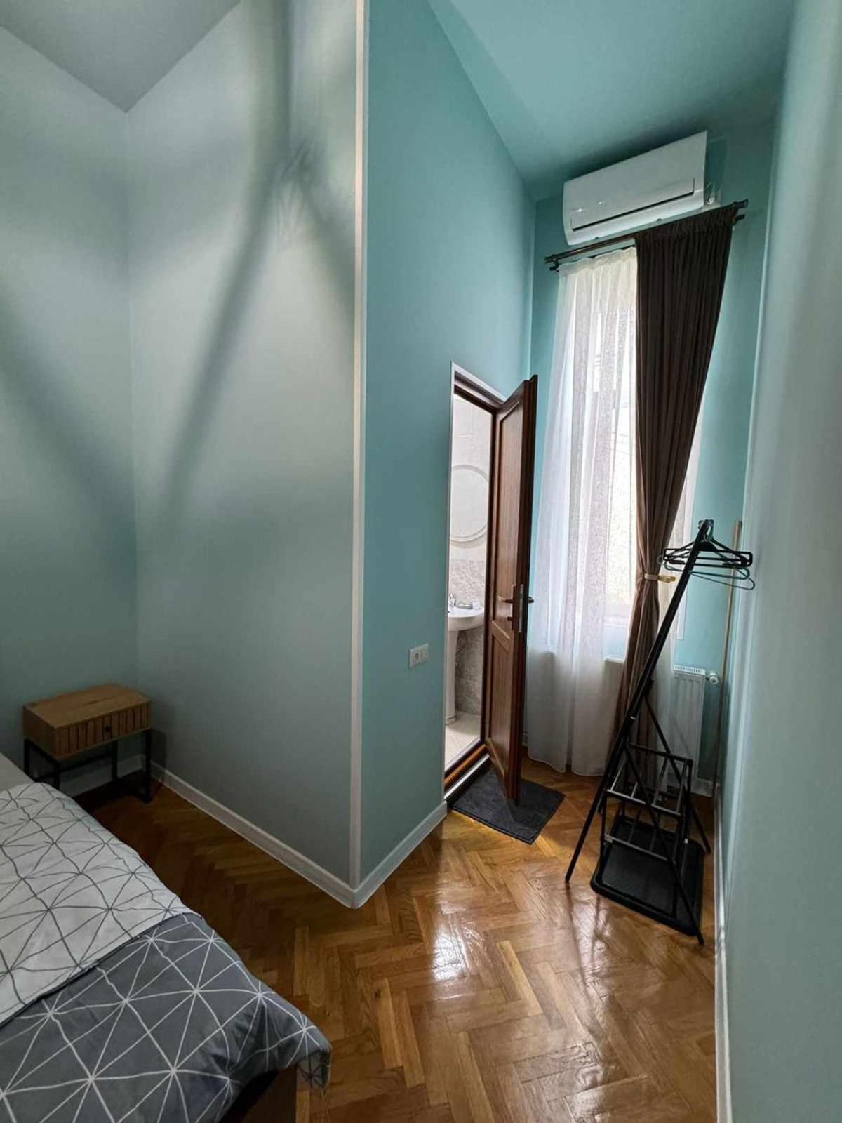 Guest House Sector 30 Кутаиси Экстерьер фото