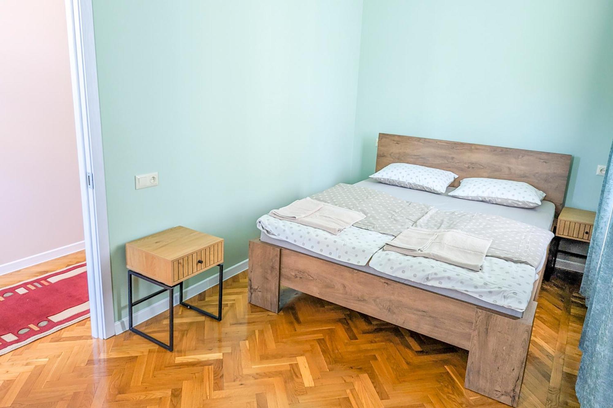 Guest House Sector 30 Кутаиси Экстерьер фото