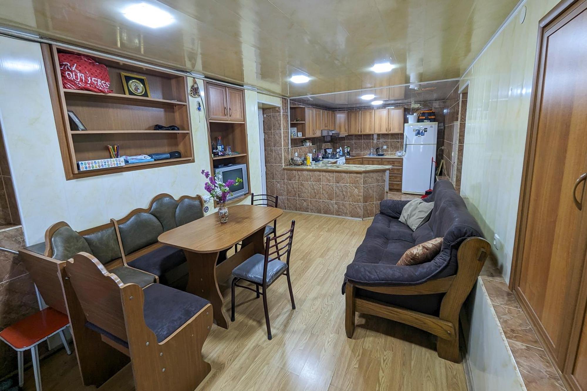 Guest House Sector 30 Кутаиси Экстерьер фото